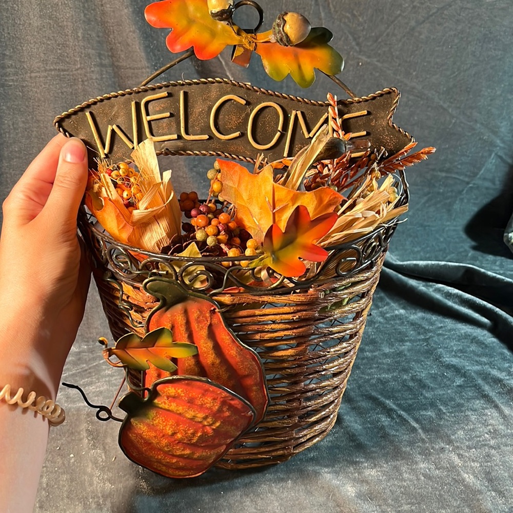 Fall Welcome Basket Decor